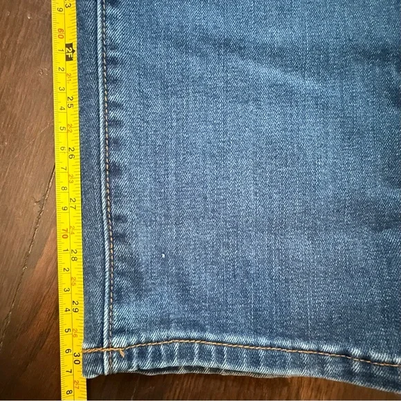 Old Navy Women's Power Straight Leg Blue Jeans 12 long - Picture 6 of 7